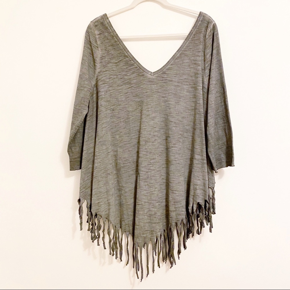 Umgee Gray Fringe Forever 3/4 Sleeve Top